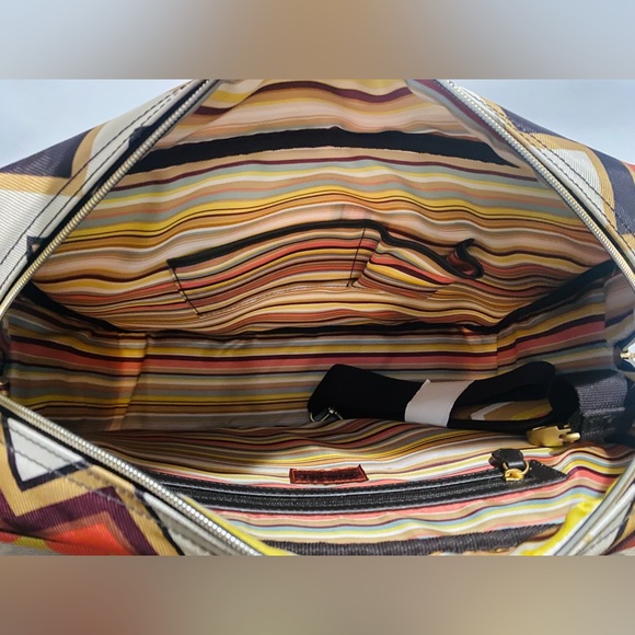 NWT Missoni x Target zig zag printed nylon tote bag w/crossbody strap - Picture 6 of 10